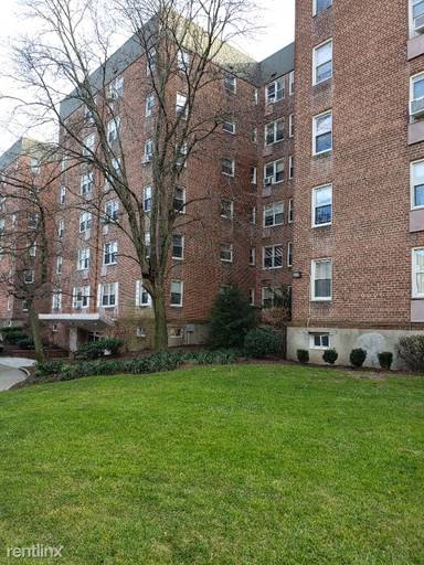 Main picture of 140 Pelham Rd