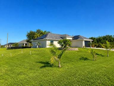 Main picture of 2600 NW 1st Pl