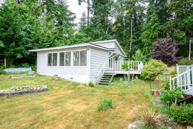 Main picture of 9139 SW Bayview Dr