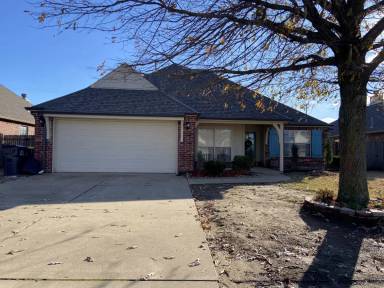 Main picture of 1018 W 120th Ct S
