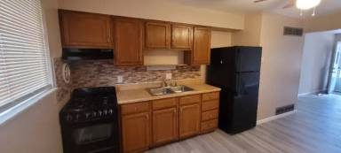 Main picture of 10118 Douglas Ct