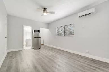 Main picture of 259 NW 29th Ter
