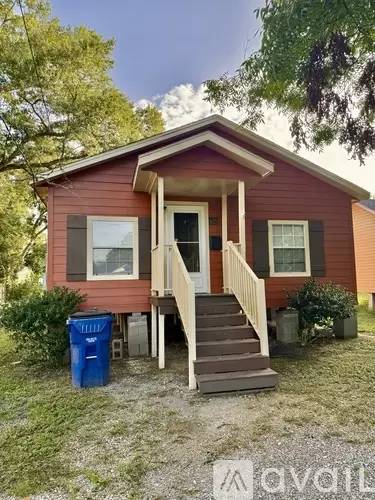 Main picture of 405 E Spruce St