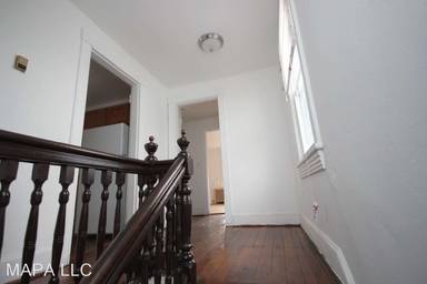 Main picture of 12 S Rogers St