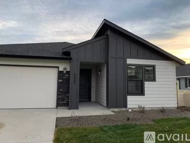 Main picture of 3433 W Remembrance Dr