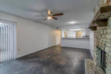 Main picture of 6911 Old Post Loop