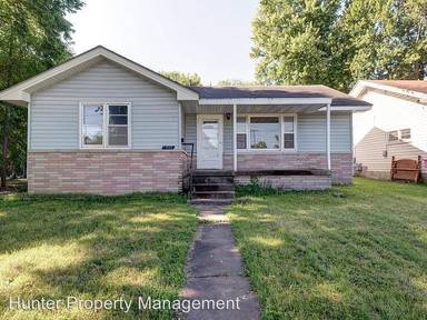 Main picture of 1422 W High St