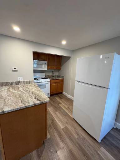 Main picture of 62 Cabot St
