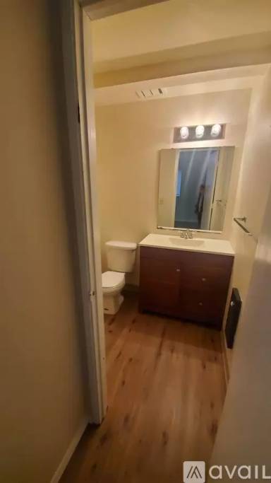 Main picture of 119 170th St E