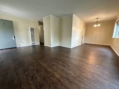 Main picture of 229 W Islay St