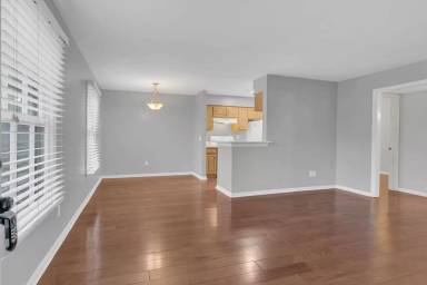 Main picture of 1620 18th Ave S
