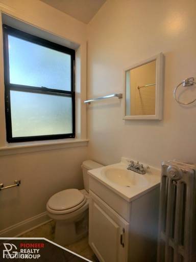 Main picture of 1742 N Humboldt Blvd