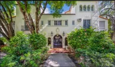 Main picture of 315 Navarre Ave