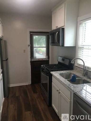 Main picture of 214 Upham St