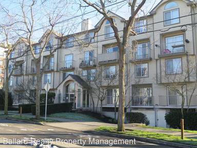 Main picture of 903 N 130th St
