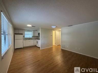 Main picture of 207 Shore T Rd