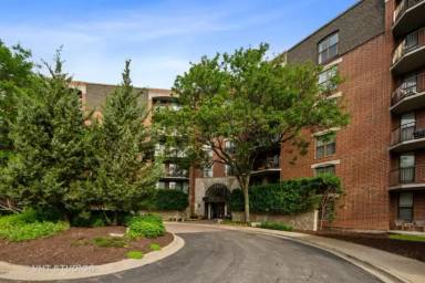 Main picture of River Place Condominiums