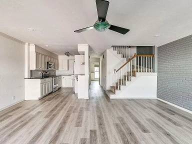 Main picture of 3007 W Wilshire Blvd