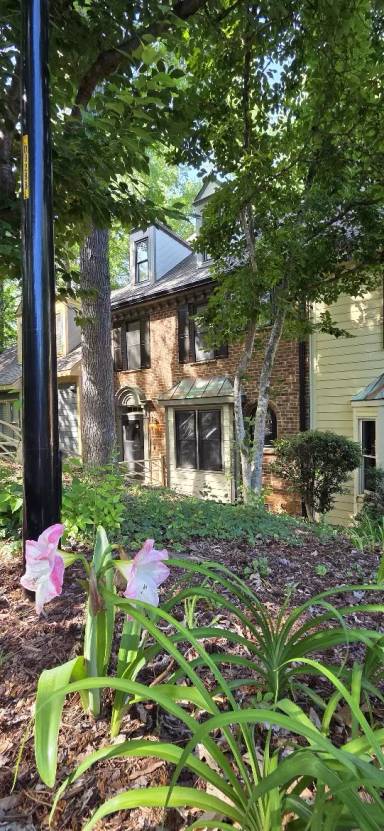 Main picture of 6844 Gloucester Rd