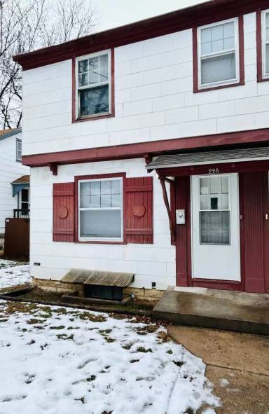 Main picture of 226 W Chestnut St