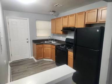 Main picture of 5534 W 35th St