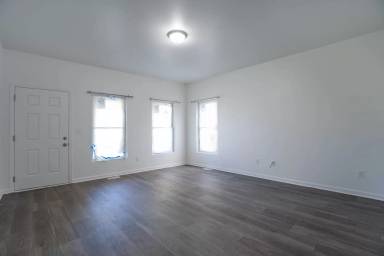Main picture of 365 E 13th Ave