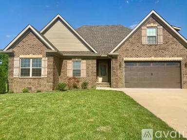 Main picture of 433 Adalynn Cir