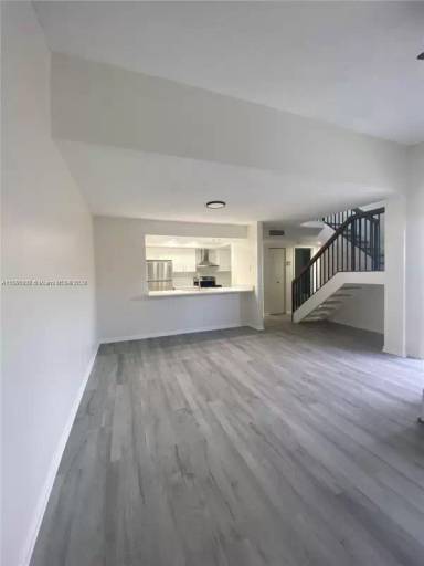 Main picture of Pembroke Lakes