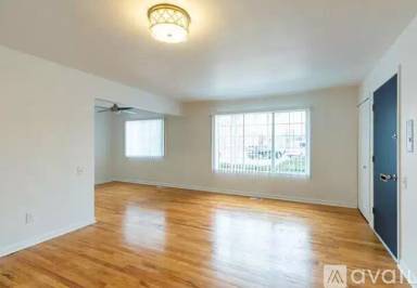 Main picture of North Shore Apartments