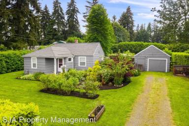Main picture of 10449 132nd Ave NE