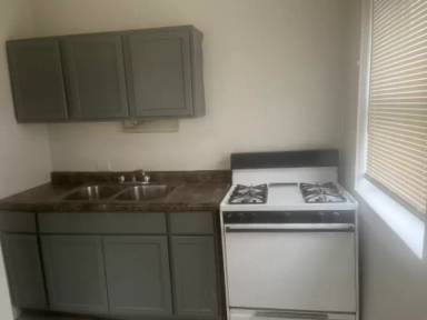 Main picture of 5102 W Huron St