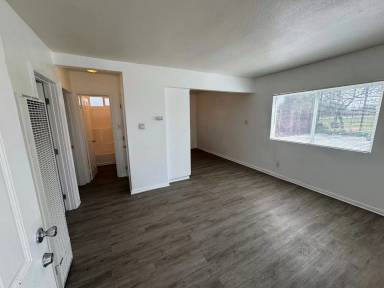 Main picture of 1548 E Martin Luther King Jr Blvd