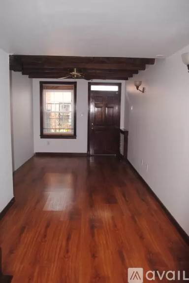 Main picture of 1904 Bank St