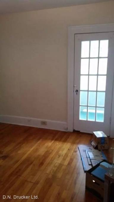 Main picture of 341-43 Roosevelt Ave