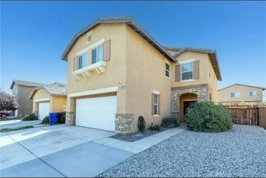 Main picture of 14389 Moon Valley St