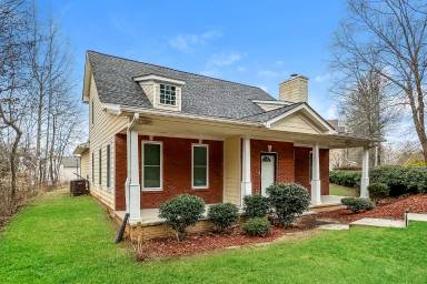 Main picture of 4361 Ben Hill Rd