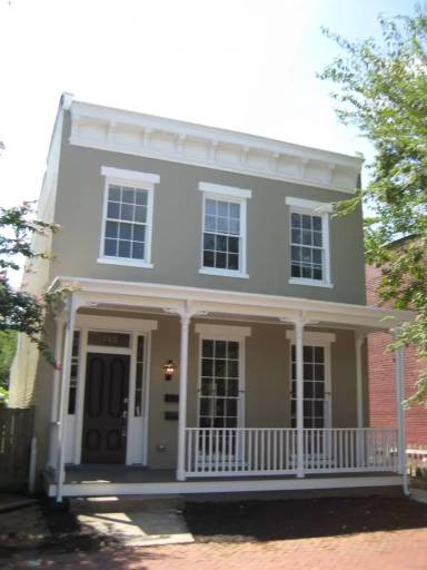 Main picture of 715 W Clay St