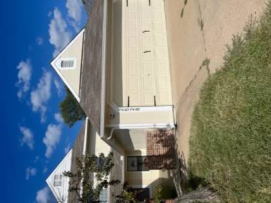 Main picture of 2528 Crestline Ct