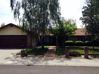 Main picture of 1500 Geary Cir