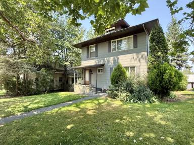 Main picture of 1724 W 8th Ave