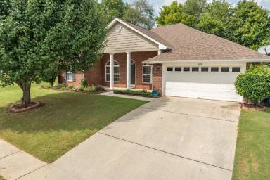 Main picture of 229 De Jan Rd