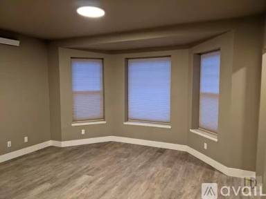 Main picture of 444 W Broadway St