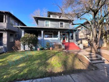 Main picture of 1615 SE 33rd Ave