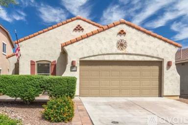 Main picture of 806 W Via de Gala