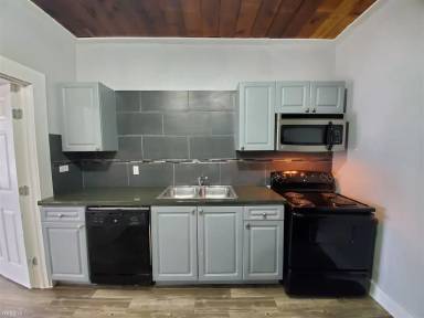 Main picture of 429 Wharton St