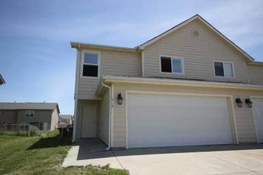 Main picture of 909 Whitetail Ct