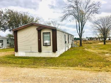 Main picture of 1608 State Highway 75 N