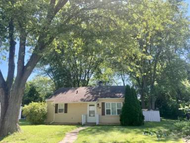 Main picture of 1521 Elm Ct