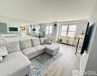 Main picture of 225 Saint Pauls Ave Apartments