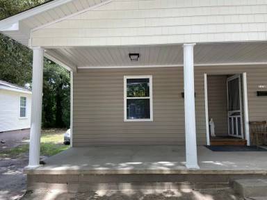 Main picture of 2121 Byrd St